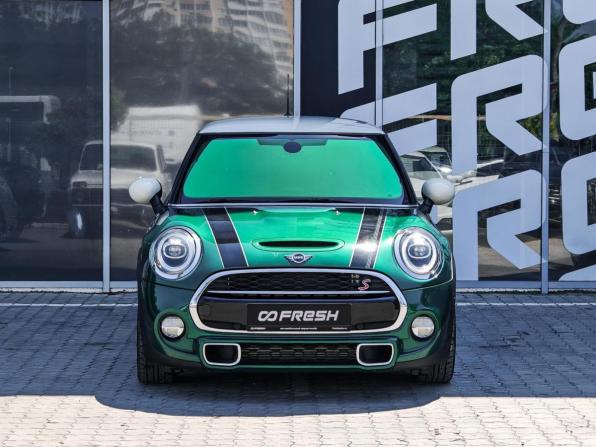 Mini Hatch III (F55/F56) Рестайлинг с пробегом 2019 года, цена 2 650 000 рублей, 112551 км, хэтчбек, Автокод Объявления