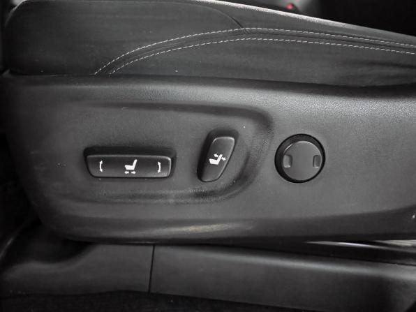 Toyota Land Cruiser Prado 150 Series Рестайлинг 3 с пробегом 2022 года, цена 4 895 000 рублей, 99261 км, внедорожник, Автокод Объявления