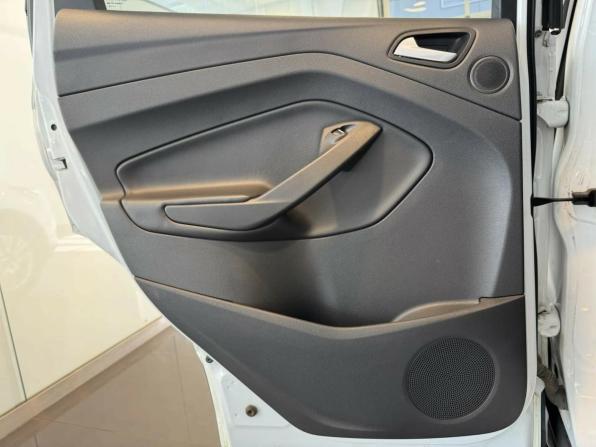 Ford Kuga II с пробегом 2015 года, цена 1 250 000 рублей, 201898 км, внедорожник, Автокод Объявления