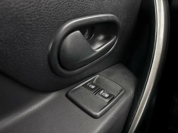 Renault Logan II Рестайлинг с пробегом 2019 года, цена 735 000 рублей, 131111 км, седан, Автокод Объявления