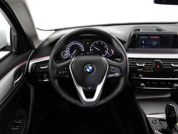 BMW 5 серии VII (G30/G31/G38) с пробегом 2017 года, цена 2 225 000 рублей, 259330 км, седан, Автокод Объявления