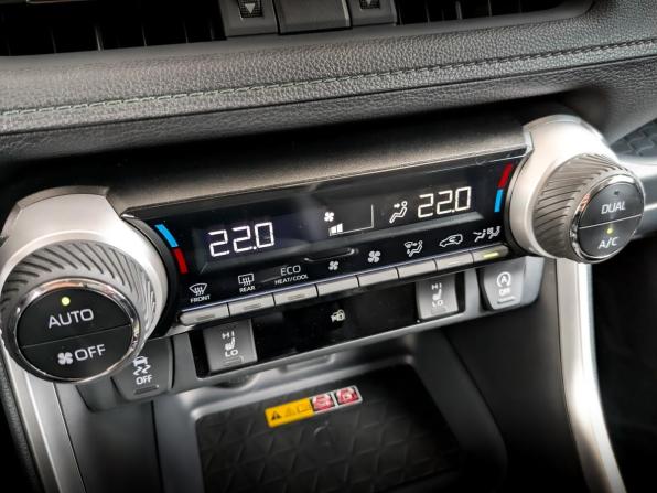 Toyota RAV4 V (XA50) с пробегом 2024 года, цена 4 000 000 рублей, 24747 км, внедорожник, Автокод Объявления