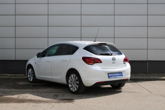 Opel Astra J с пробегом 2010 года, цена 735 000 рублей, 116266 км, хэтчбек, Автокод Объявления