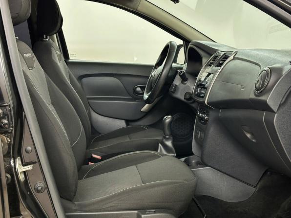 Renault Sandero II Рестайлинг с пробегом 2019 года, цена 810 000 рублей, 205120 км, хэтчбек, Автокод Объявления