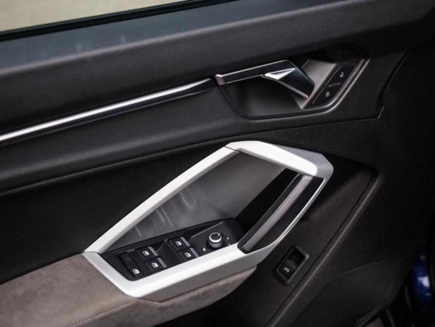 Audi Q3 II (F3) Санкт-Петербург  - изображение 26