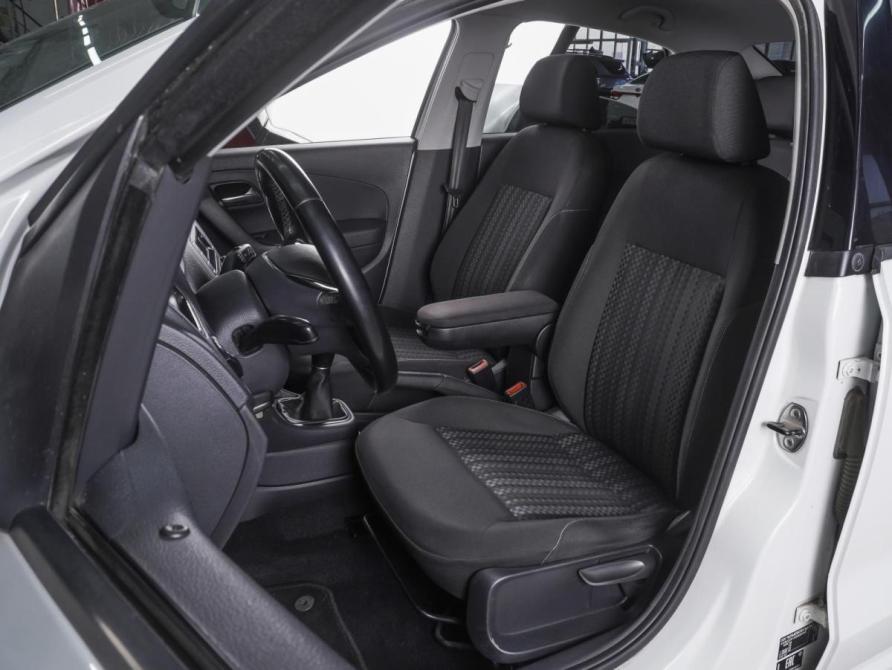 Volkswagen Polo V Рестайлинг Ростов-на-Дону  - изображение 10