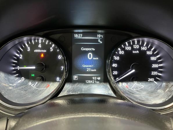 Nissan Qashqai II с пробегом 2015 года, цена 1 744 000 рублей, 128420 км, внедорожник, Автокод Объявления