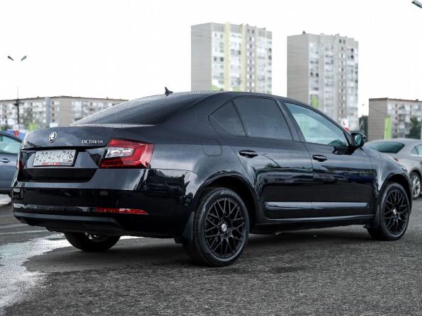 Skoda Octavia III (A7) Рестайлинг с пробегом 2017 года, цена 1 599 000 рублей, 186796 км, лифтбек, Автокод Объявления