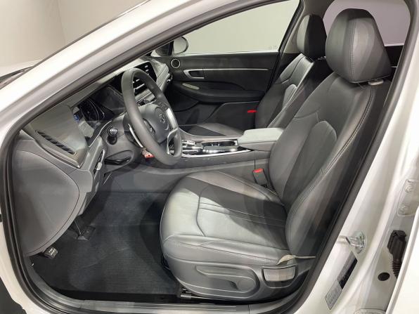 Hyundai Sonata VIII (DN8) с пробегом 2021 года, цена 2 790 000 рублей, 41845 км, седан, Автокод Объявления