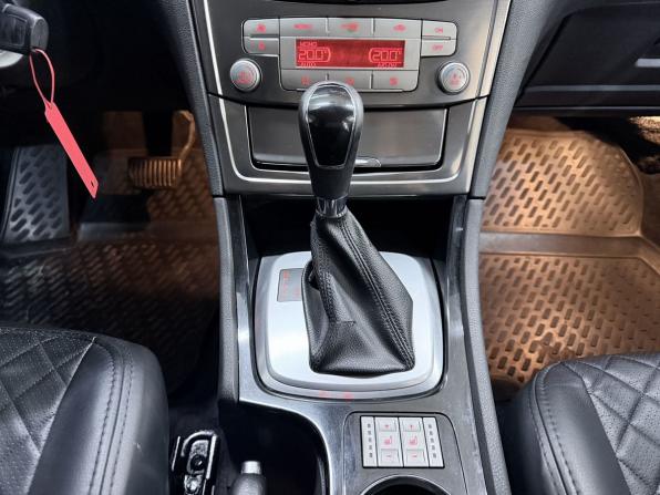 Ford Mondeo IV Рестайлинг с пробегом 2010 года, цена 699 000 рублей, 218402 км, седан, Автокод Объявления