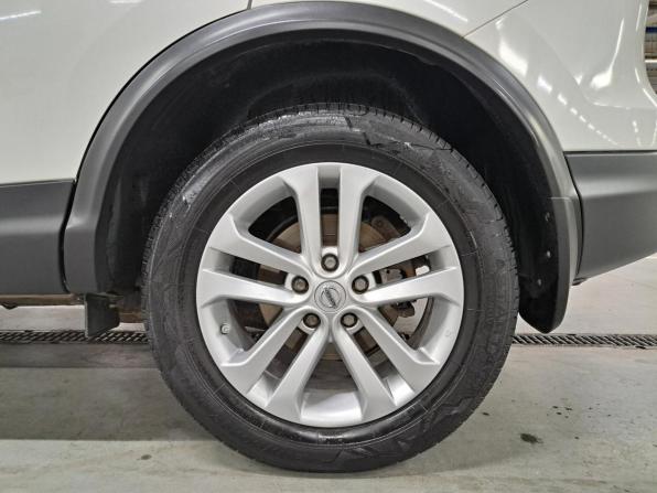 Nissan Qashqai II с пробегом 2017 года, цена 1 530 000 рублей, 140810 км, внедорожник, Автокод Объявления