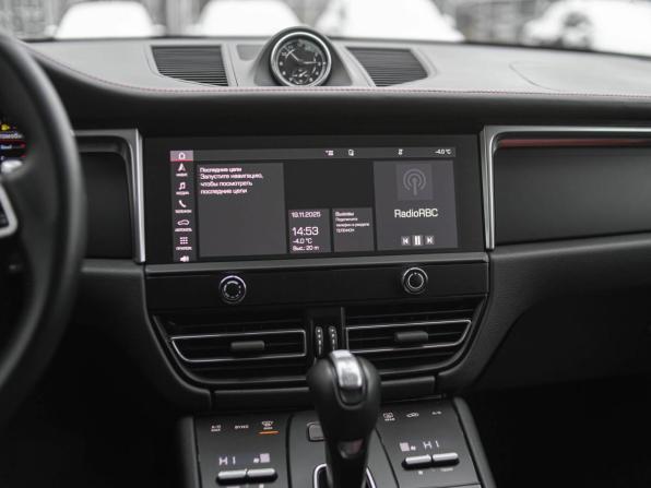 Porsche Macan I Рестайлинг 2 с пробегом 2023 года, цена 7 350 000 рублей, 6778 км, внедорожник, Автокод Объявления