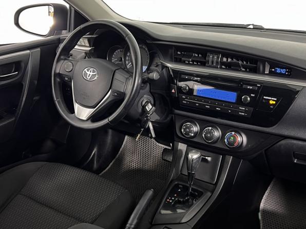 Toyota Corolla XI (E160 E170 E180) с пробегом 2014 года, цена 1 350 000 рублей, 196000 км, седан, Автокод Объявления