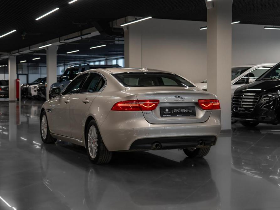 Jaguar XE I Москва  - изображение 4