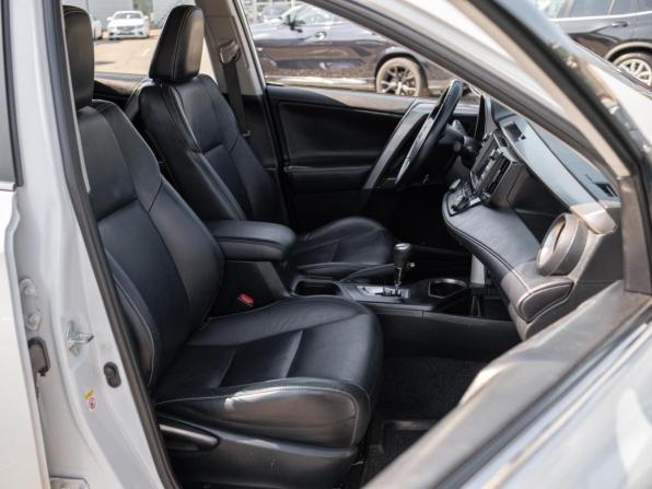 Toyota RAV4 IV (XA40) Рестайлинг с пробегом 2019 года, цена 2 399 000 рублей, 87225 км, внедорожник, Автокод Объявления