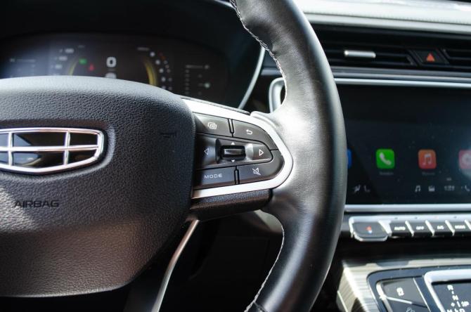 Geely Atlas Pro с пробегом 2024 года, цена 2 099 000 рублей, 44600 км, внедорожник, Автокод Объявления