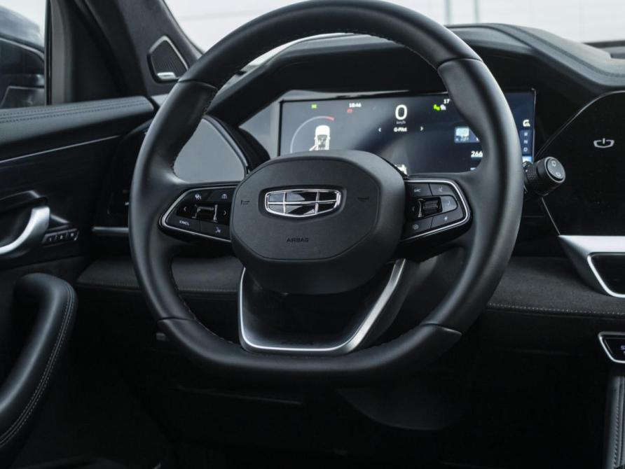 Geely Monjaro I Москва  - изображение 12