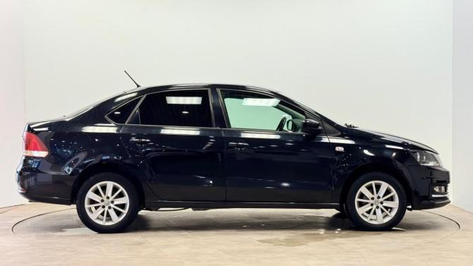Volkswagen Polo V Рестайлинг с пробегом 2015 года, цена 885 000 рублей, 126474 км, седан, Автокод Объявления