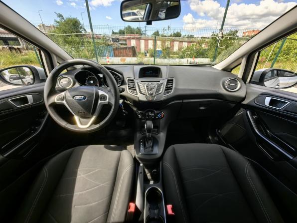 Ford Fiesta Mk6 Рестайлинг с пробегом 2015 года, цена 869 000 рублей, 84805 км, хэтчбек, Автокод Объявления