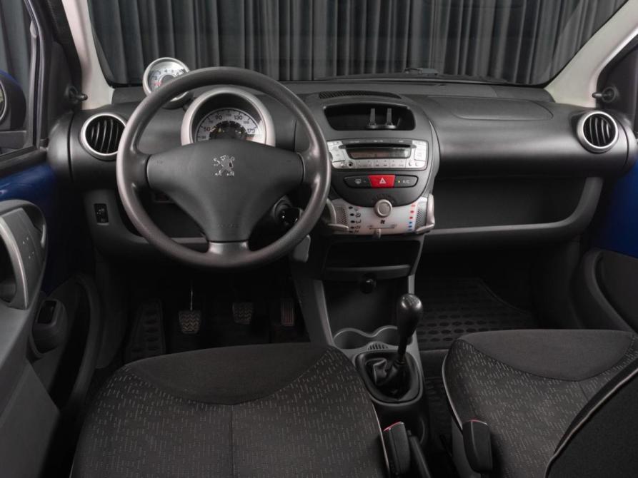 Peugeot 107 I Тюмень  - изображение 6