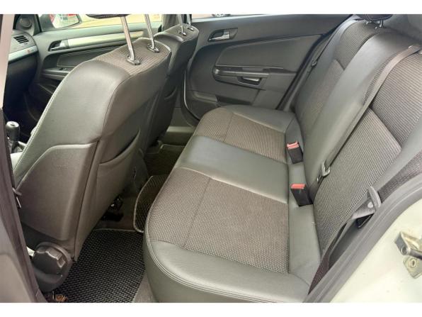 Opel Astra H Рестайлинг с пробегом 2014 года, цена 675 000 рублей, 119794 км, хэтчбек, Автокод Объявления