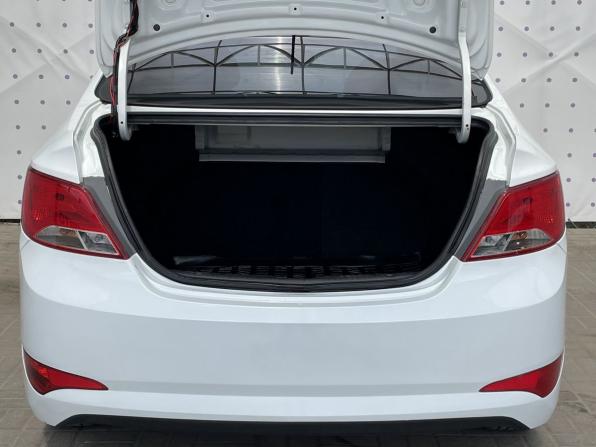 Hyundai Solaris I Рестайлинг с пробегом 2014 года, цена 820 000 рублей, 180244 км, седан, Автокод Объявления