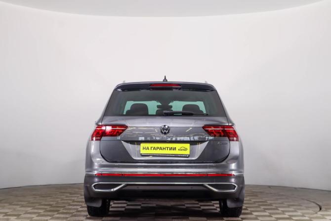 Volkswagen Tiguan II Рестайлинг с пробегом 2021 года, цена 3 349 000 рублей, 94000 км, внедорожник, Автокод Объявления