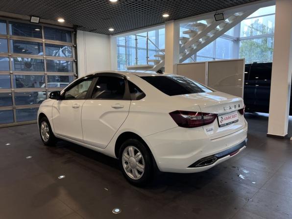 Lada (ВАЗ) Vesta I Рестайлинг (NG) с пробегом 2023 года, цена 1 420 000 рублей, 32779 км, седан, Автокод Объявления