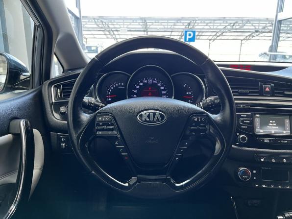 Kia Ceed II Рестайлинг с пробегом 2016 года, цена 1 150 000 рублей, 106000 км, универсал, Автокод Объявления