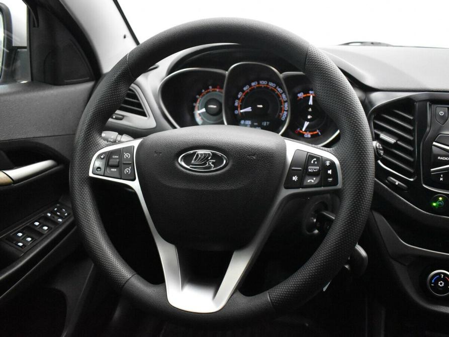 Lada (ВАЗ) Vesta I Москва  - изображение 10