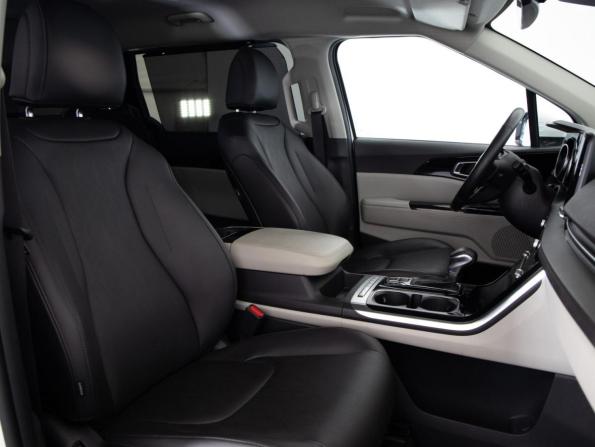 Kia Carnival IV с пробегом 2022 года, цена 3 799 000 рублей, 114393 км, минивэн, Автокод Объявления