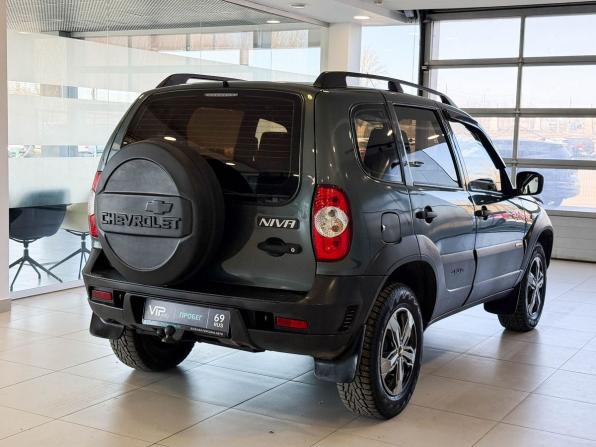 Chevrolet Niva I Рестайлинг с пробегом 2015 года, цена 645 000 рублей, 137623 км, внедорожник, Автокод Объявления