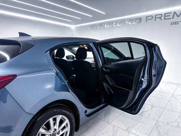Mazda Axela III с пробегом 2016 года, цена 1 050 000 рублей, 208392 км, хэтчбек, Автокод Объявления