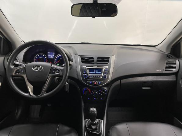Hyundai Solaris I Рестайлинг с пробегом 2015 года, цена 920 000 рублей, 131299 км, седан, Автокод Объявления