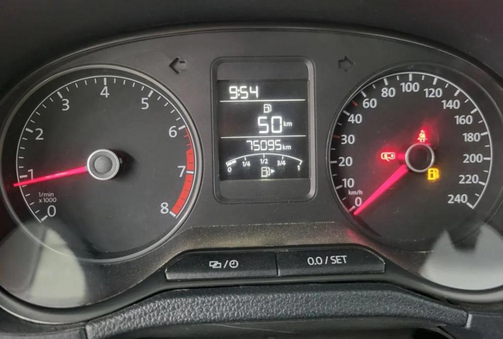Volkswagen Polo V Рестайлинг Астрахань  - изображение 15