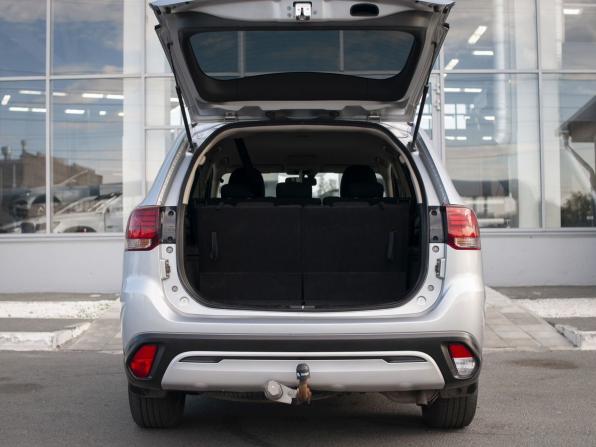 Mitsubishi Outlander III Рестайлинг 3 с пробегом 2020 года, цена 1 949 000 рублей, 180908 км, внедорожник, Автокод Объявления