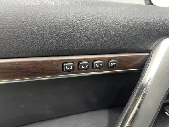 Toyota Land Cruiser 200 Series Рестайлинг 2 с пробегом 2015 года, цена 6 850 000 рублей, 132955 км, внедорожник, Автокод Объявления