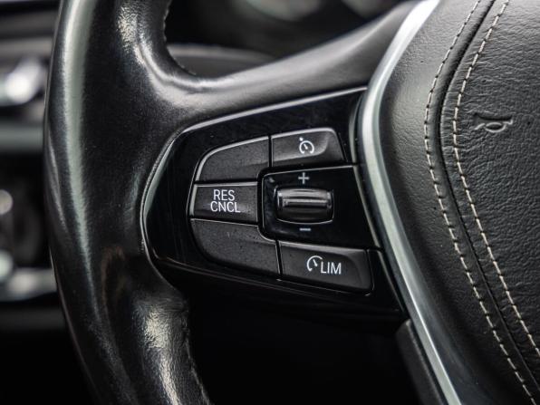 BMW 5 серии VII (G30/G31/G38) с пробегом 2017 года, цена 2 743 000 рублей, 107076 км, седан, Автокод Объявления