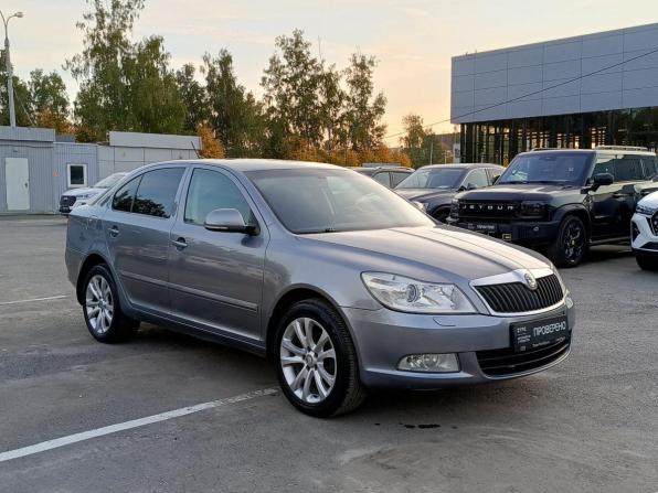 Skoda Octavia II (A5) Рестайлинг с пробегом 2013 года, цена 905 000 рублей, 177115 км, лифтбек, Автокод Объявления