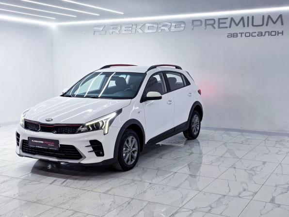 Kia Rio IV Рестайлинг с пробегом 2021 года, цена 1 649 000 рублей, 137000 км, хэтчбек, Автокод Объявления