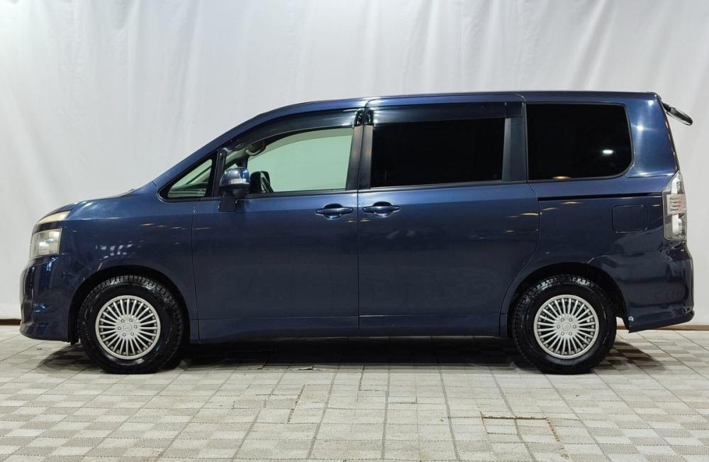 Toyota Voxy II (R70) Нижневартовск  - изображение 8