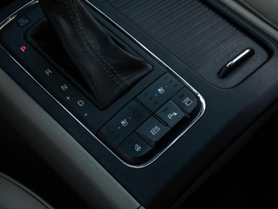 Kia Carnival III Москва  - изображение 16