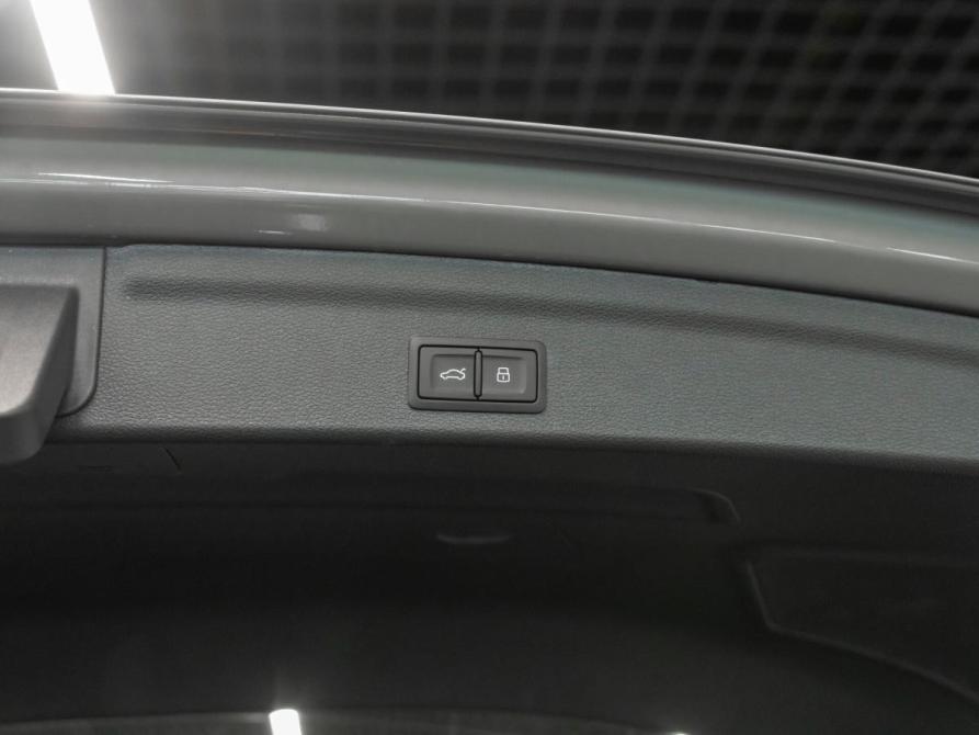 Audi Q3 II (F3) Москва  - изображение 28
