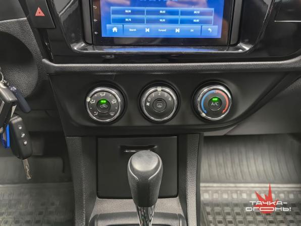 Toyota Corolla XI (E160 E170 E180) с пробегом 2013 года, цена 1 198 000 рублей, 135000 км, седан, Автокод Объявления
