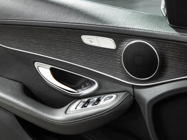 Mercedes-Benz C-Класс IV (W205) Рестайлинг с пробегом 2020 года, цена 2 599 700 рублей, 135663 км, седан, Автокод Объявления
