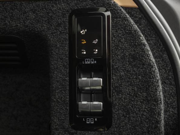 Land Rover Range Rover V с пробегом 2024 года, цена 20 682 228 рублей, 13556 км, внедорожник, Автокод Объявления