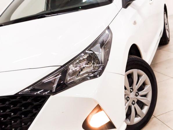 Hyundai Solaris II Рестайлинг с пробегом 2021 года, цена 1 420 000 рублей, 64174 км, седан, Автокод Объявления