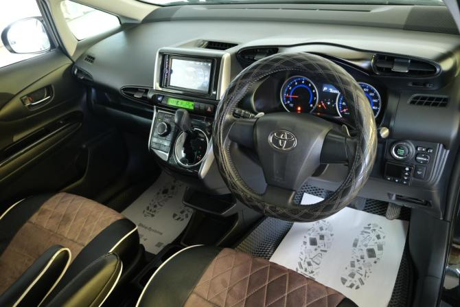 Toyota Wish II Рестайлинг с пробегом 2012 года, цена 1 299 000 рублей, 151000 км, минивэн, Автокод Объявления