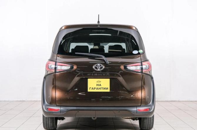 Toyota Sienta II Рестайлинг с пробегом 2020 года, цена 1 599 000 рублей, 54260 км, компактвэн, Автокод Объявления