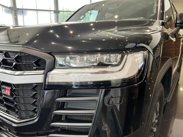 Toyota Land Cruiser 300 Series с пробегом 2021 года, цена 9 379 000 рублей, 133674 км, внедорожник, Автокод Объявления